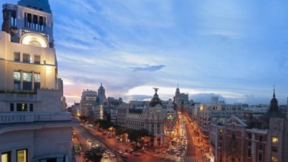 Se trata de la primera edición de estos galardones que distinguen a personalidades que han contribuido a reforzar los vínculos entre Iberoamérica y Madrid